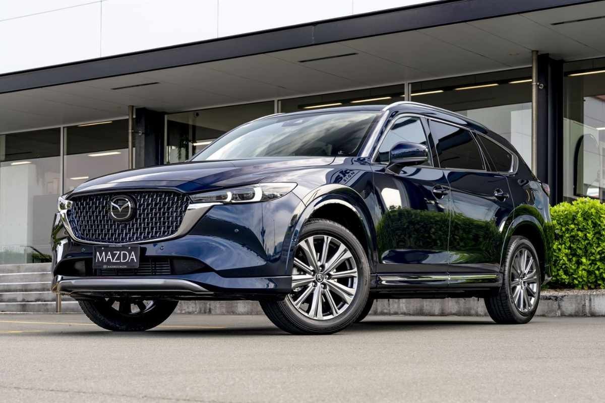 CX-8 sử dụng động cơ xăng SkyActiv-G 2.5L 