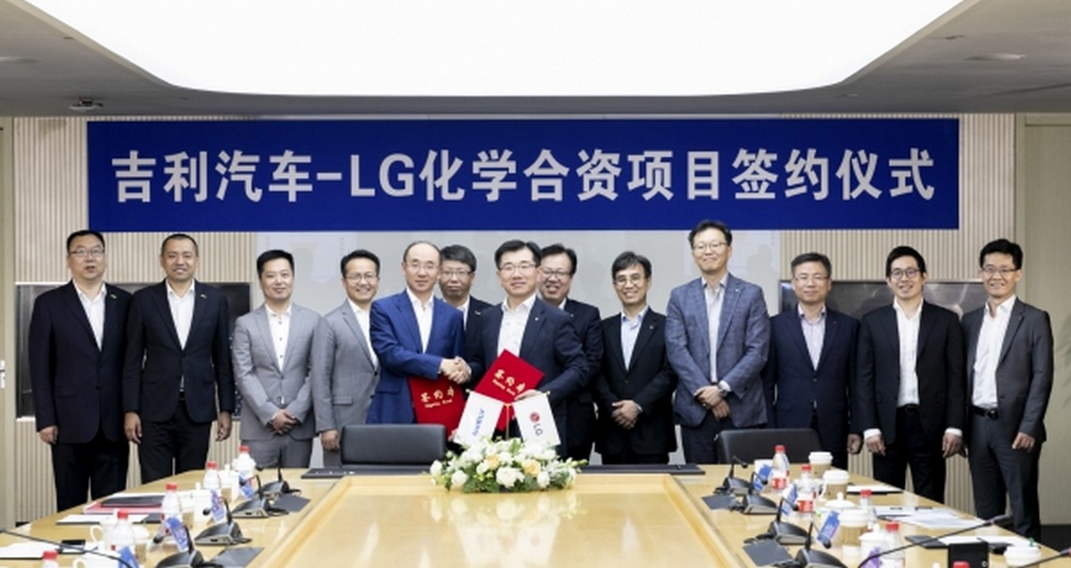he sinh thai lien doanh giua geely va nhung nha san xuat pin hang dau Hệ sinh thái liên doanh giữa Geely và những nhà sản xuất pin hàng đầu
